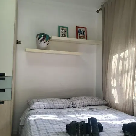 Studio Or With Private Bathroom Or With Shared Bathroom דירה