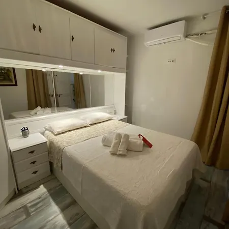 דירה Studio Or With Private Bathroom Or With Shared Bathroom *