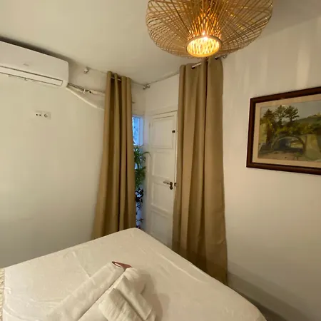 דירה Studio Or With Private Bathroom Or With Shared Bathroom