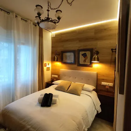 Studio Or With Private Bathroom Or With Shared Bathroom ברצלונה