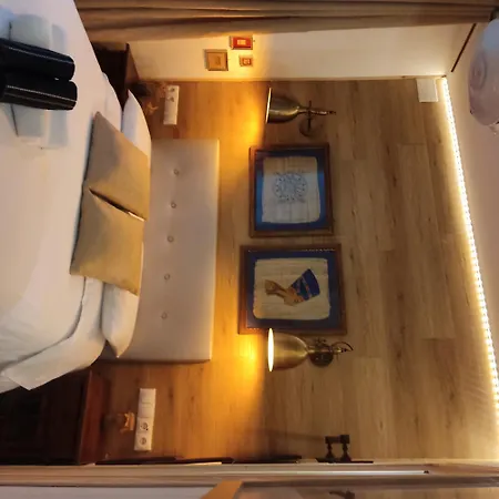 Studio Or With Private Bathroom Or With Shared Bathroom ברצלונה