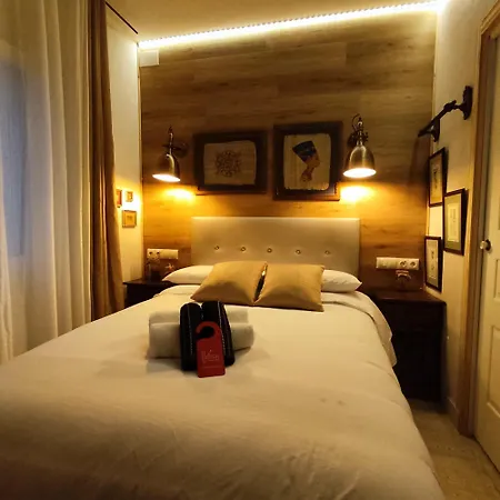 Studio Or With Private Bathroom Or With Shared Bathroom
