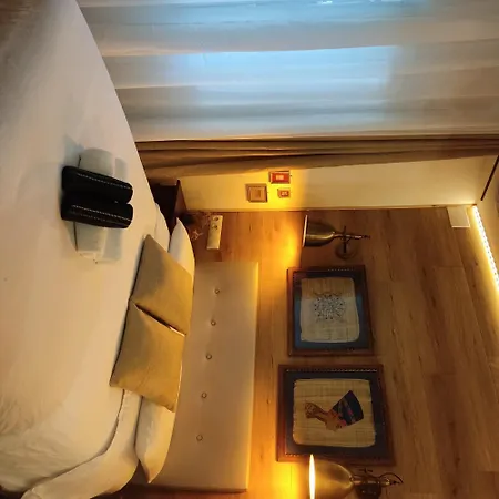 Studio Or With Private Bathroom Or With Shared Bathroom * ברצלונה