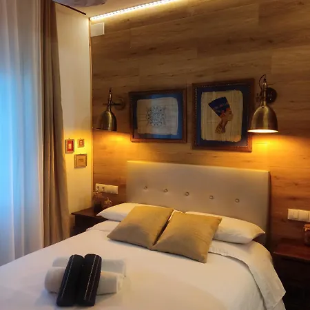 Studio Or With Private Bathroom Or With Shared Bathroom ברצלונה